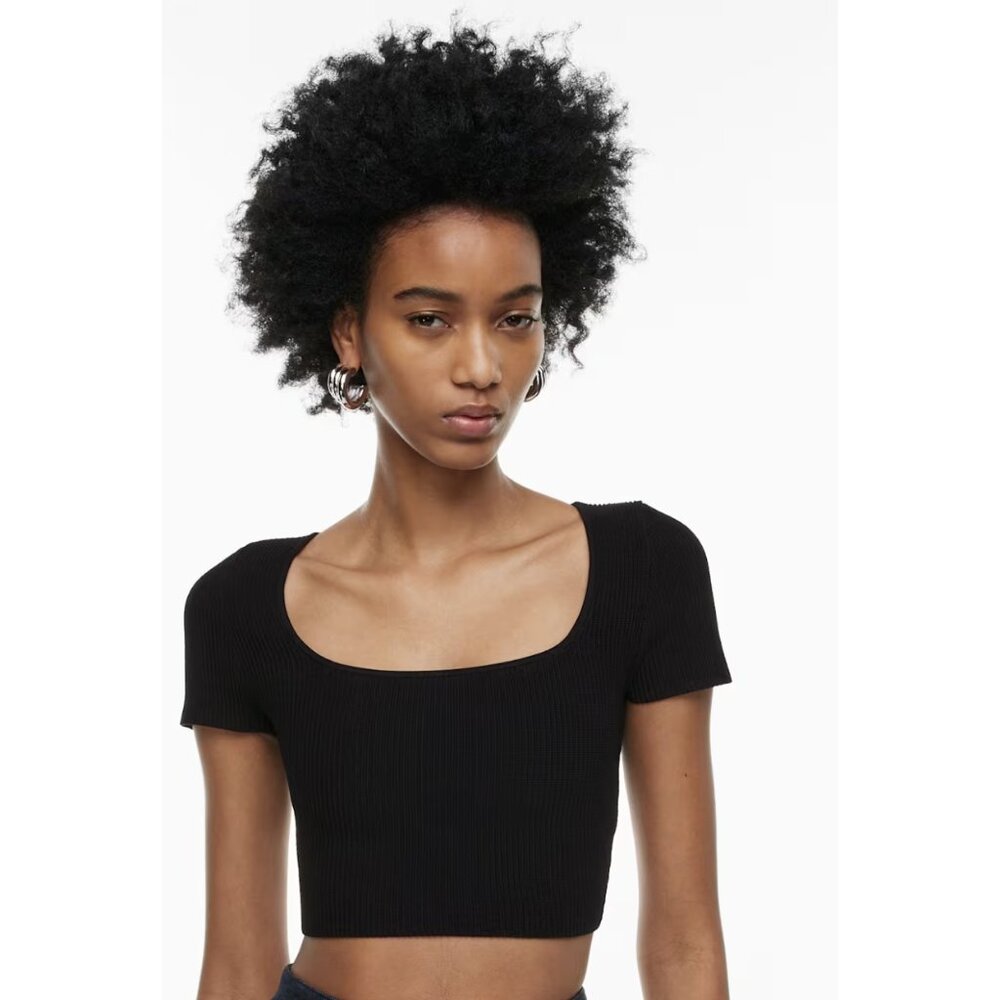 Aritzia Black Ribbed Crop Top